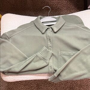 Aerie Oversized Button Collared Sweatshirt – XXS